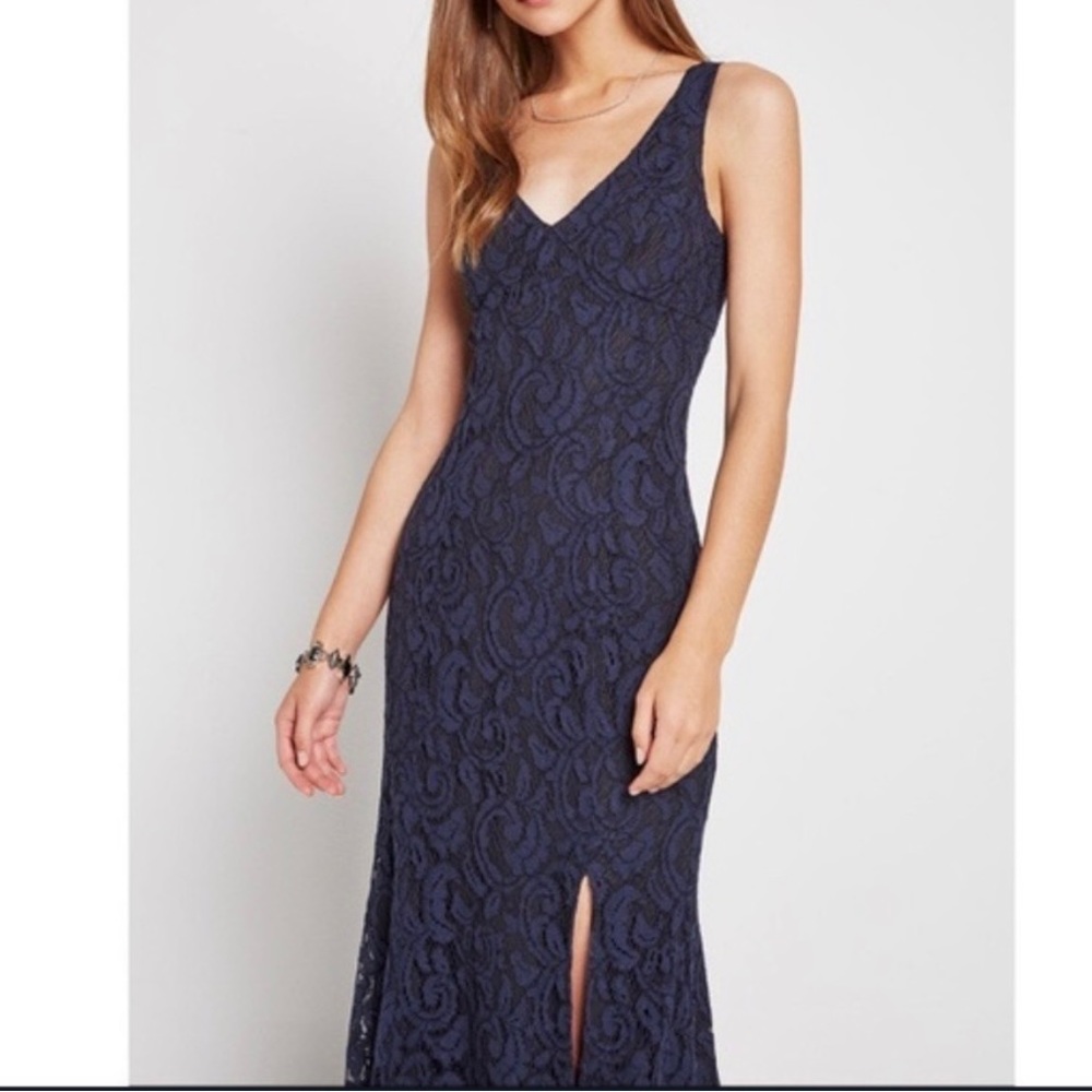 BCBGeneration Navy Blue Lace Gown size 4